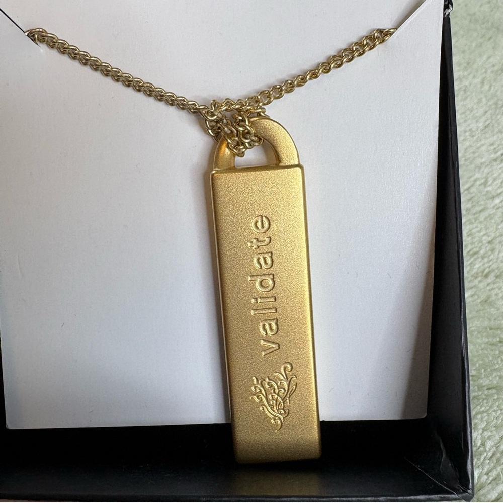 Younique Gold Bar ‘Validate’ Necklace - Picture 2 of 4